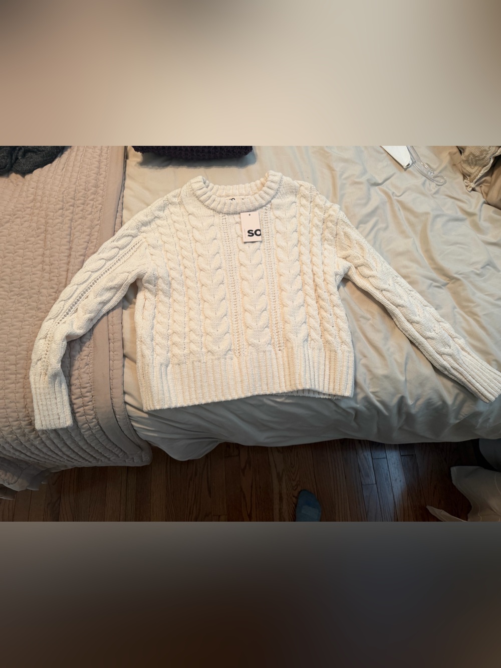 SO Cream Cable Knit Crewneck Sweater